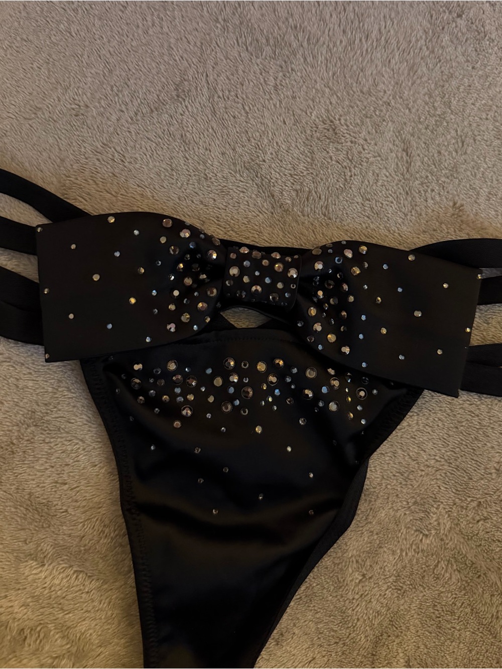 Victoria’s Secret 2014 fashion show black satin bow rhinestone panty - Picture 5 of 7